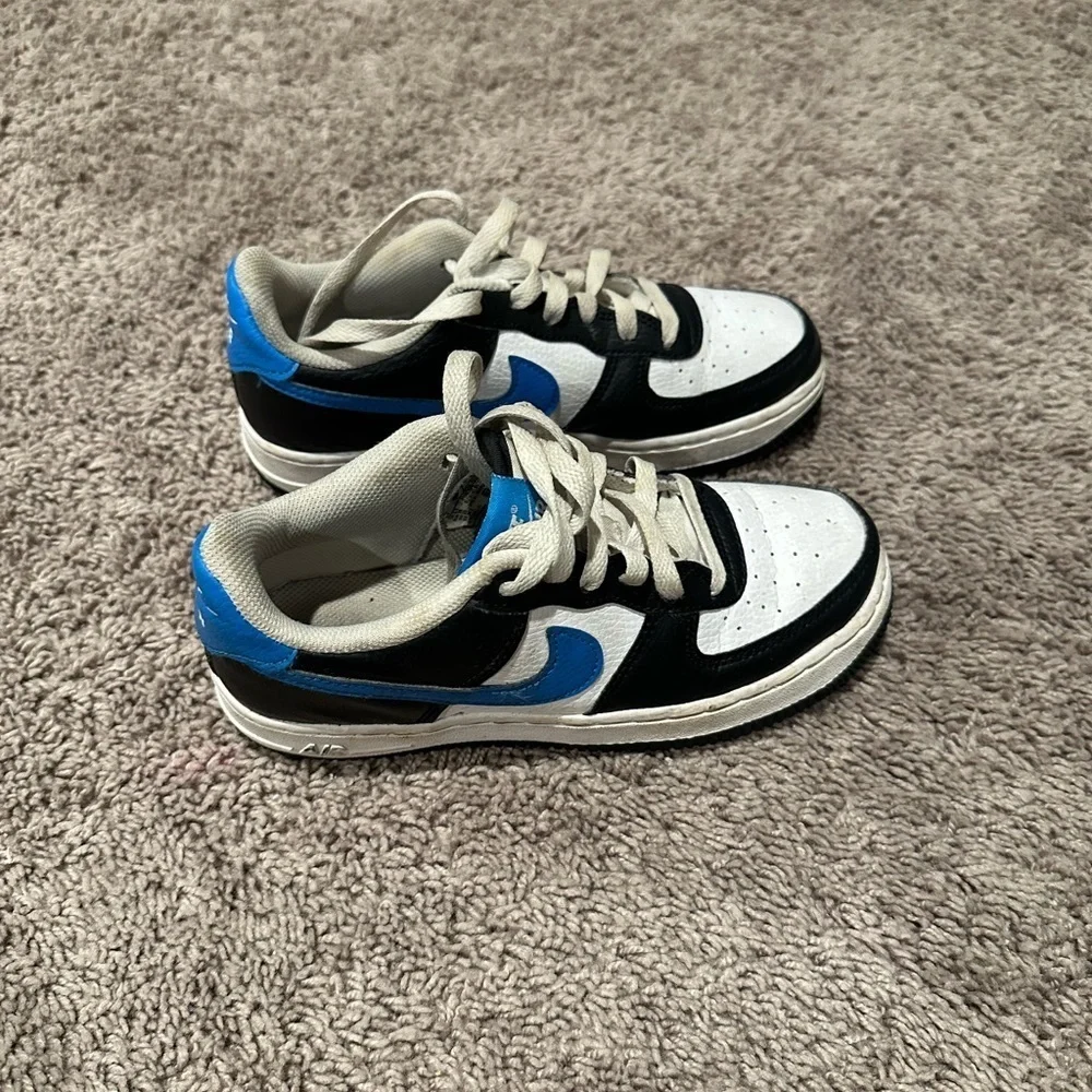 Nike air shoes